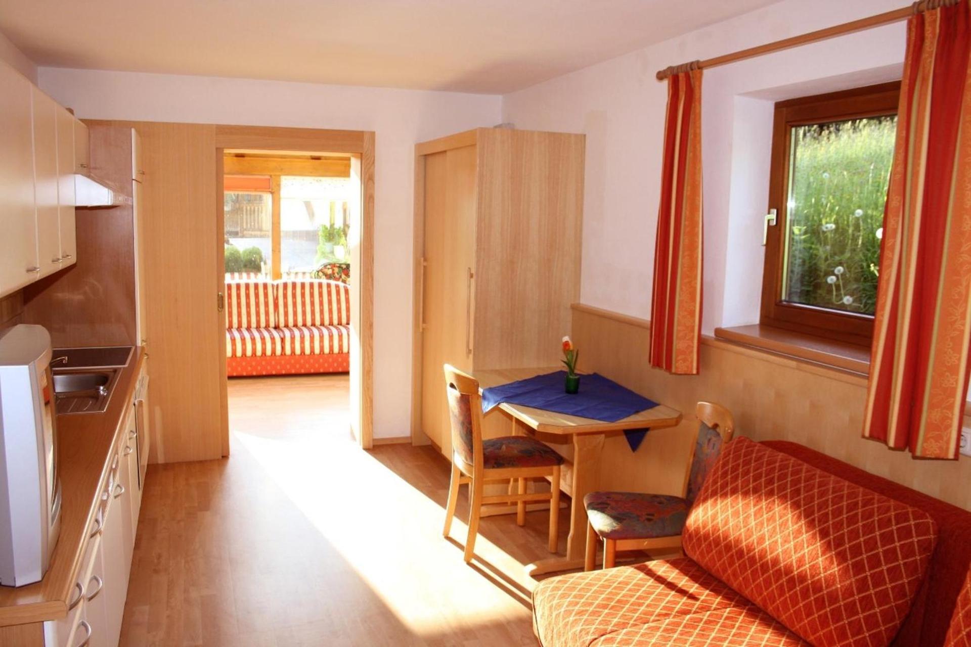 Apartment mit 1 Schlafzimmer und Wintergarten TOP 3 - 6