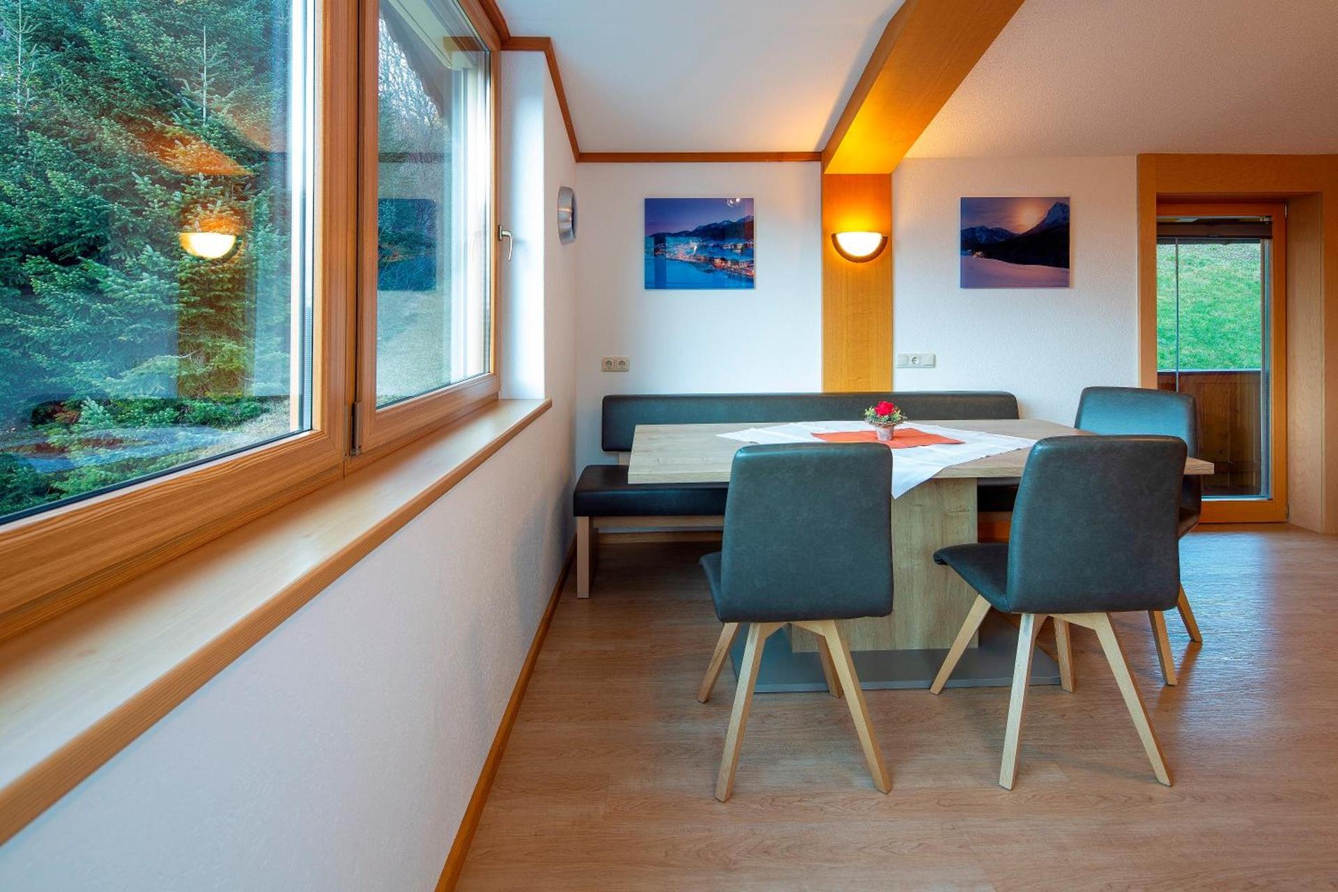 Apartment mit 1 Schlafzimmer und Balkon - Top 6