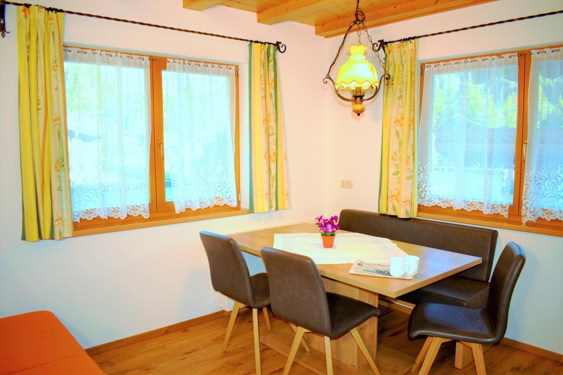 Apartment mit 2 Schlafzimmern und Terrasse TOP 1