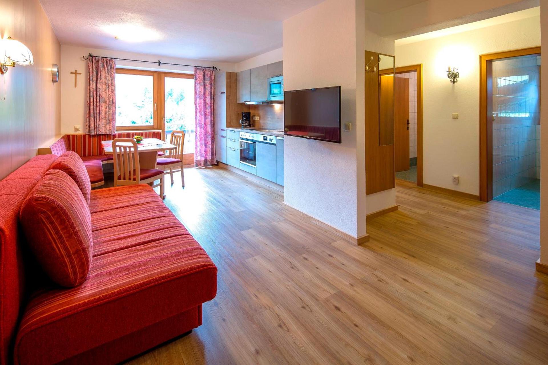 Apartment mit 2 Schlafzimmern und Balkon TOP 4